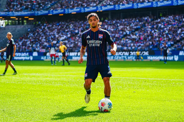 Mercato : le derby d&rsquo;Alger rend son verdict pour l&rsquo;international U23 de l&rsquo;Olympique Lyonnais, Yacine Cha&iuml;b