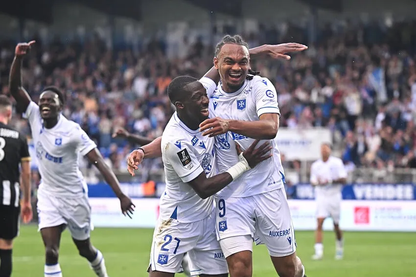 Pronostic Auxerre &ndash; Nice : qui remportera &ldquo;le match de la peur&rdquo; ? (10/05/2026)