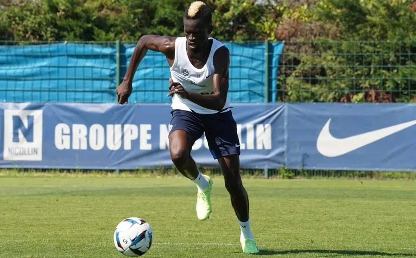 PSG-Montpellier&nbsp;: CSC, penalty&hellip; Cauchemar et moqueries pour Falaye Sacko