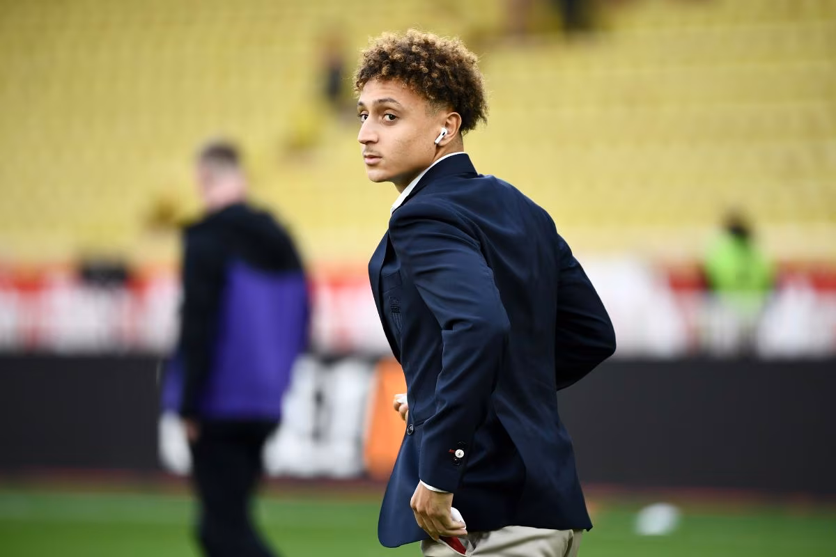 L&rsquo;&eacute;viction pol&eacute;mique de Ben Seghir pour le titre de Jeune Joueur africain de l&rsquo;ann&eacute;e