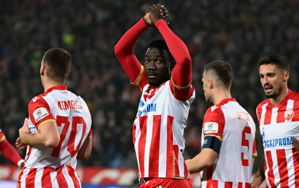 Silas Katompa, Etoile Rouge Belgrade