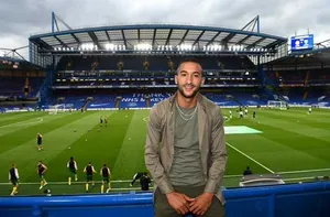 Chelsea : Ziyech pose dans son nouveau jardin