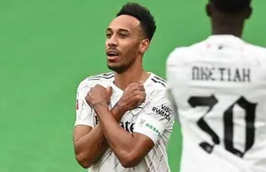 Arsenal : Aubameyang joker décisif !