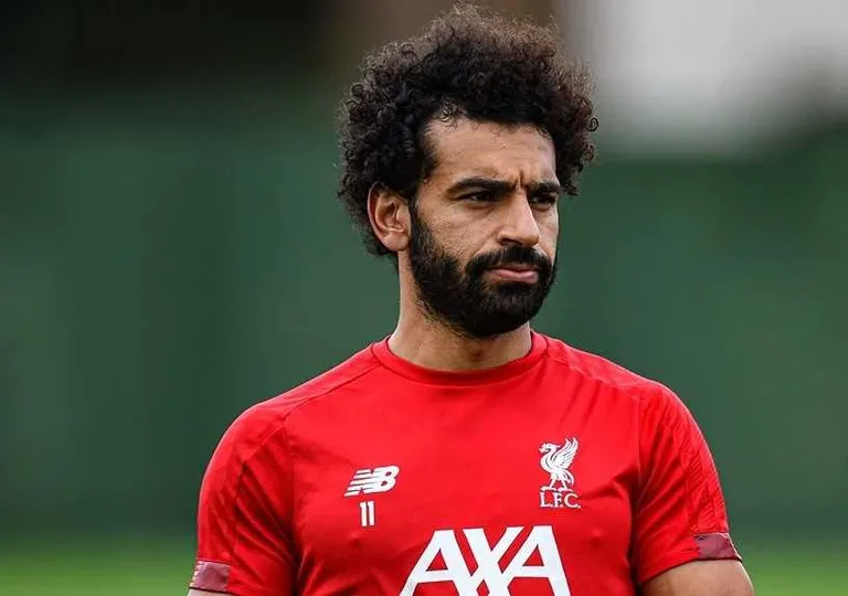 Premier League&nbsp;: Man&eacute;, Salah et Liverpool priv&eacute;s du titre&nbsp;?