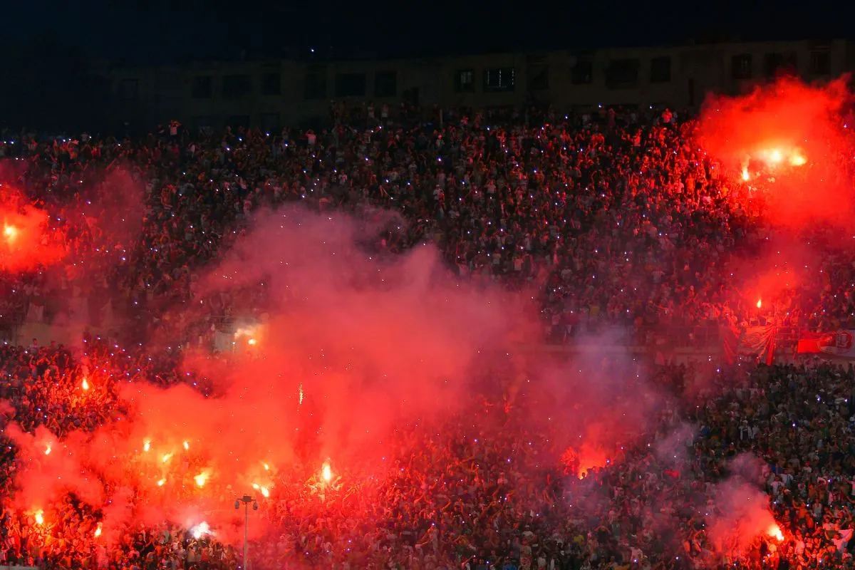 &ldquo;Tous des &eacute;quipes de colons&rdquo;, la pol&eacute;mique improbable qui enflamme l&rsquo;Alg&eacute;rie