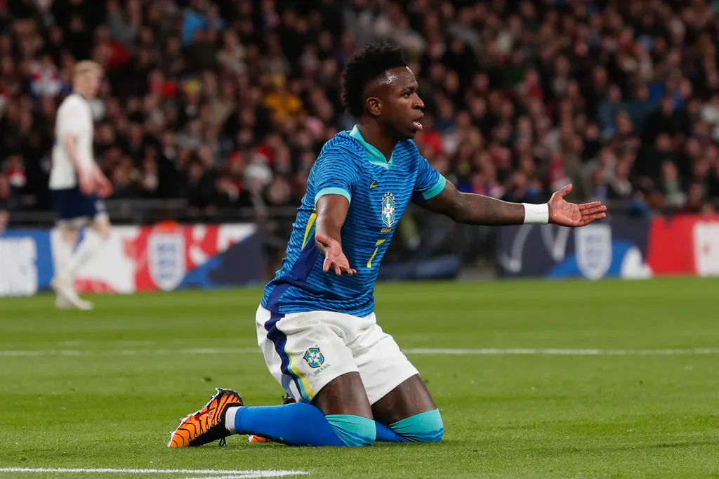 Vinicius Junior of Brazil appeals to Referee Artur Soares Dias during the International Friendly match at Wembley Stadium, London Picture by Paul Chesterton/Focus Images/Sipa USA 23/03/2024 - Photo by Icon Sport - Photo by Icon Spo