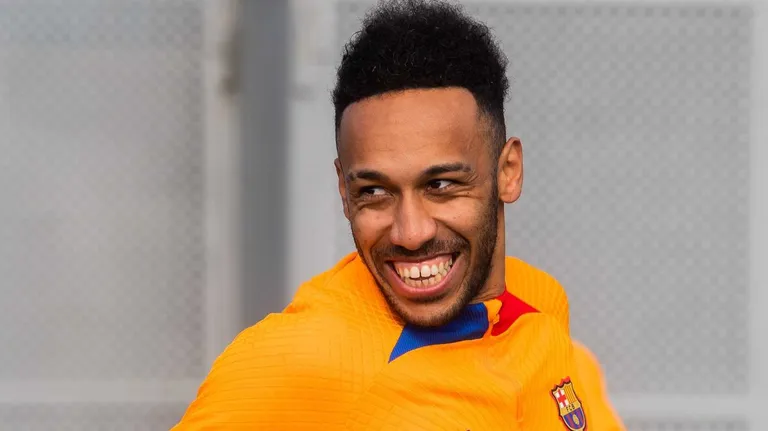 Barça : menacé par Lewandowski ? Aubameyang répond