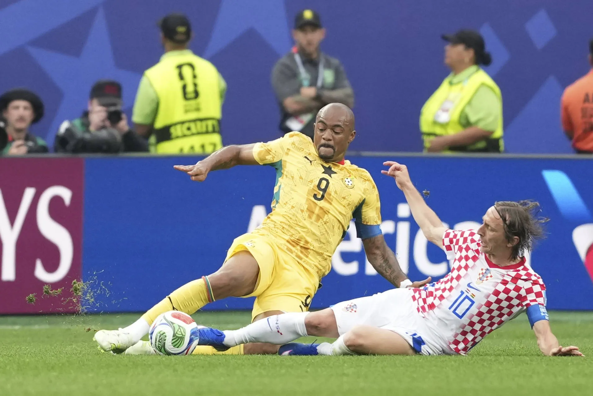 Croatie 2-1 Ghana : Modric et Vlasic renversent le pragmatisme de Queiroz, les deux s&eacute;lections qualifi&eacute;es (Coupe du monde 2026)