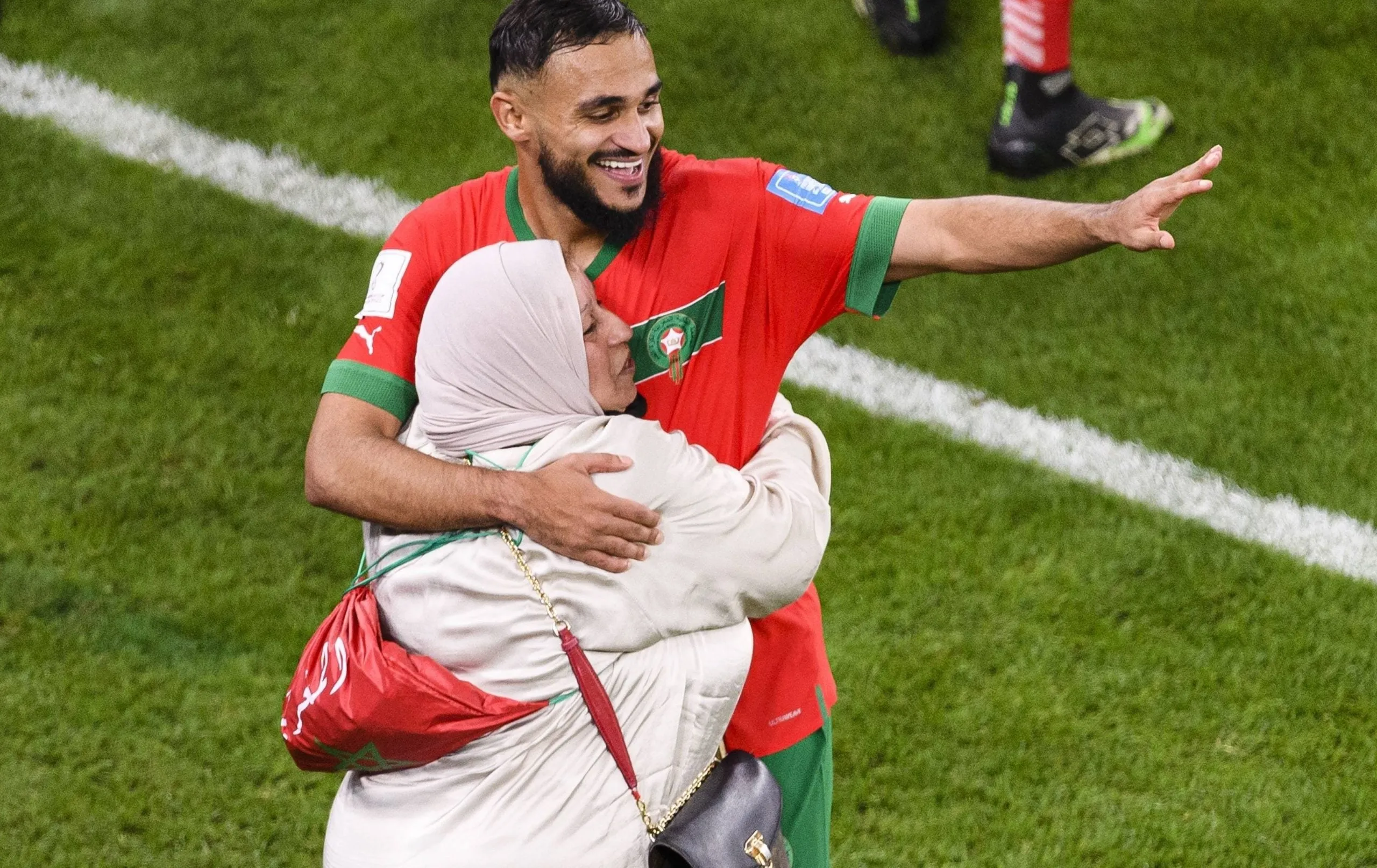 Sofiane Boufal met fin &agrave; une rumeur sur sa m&egrave;re