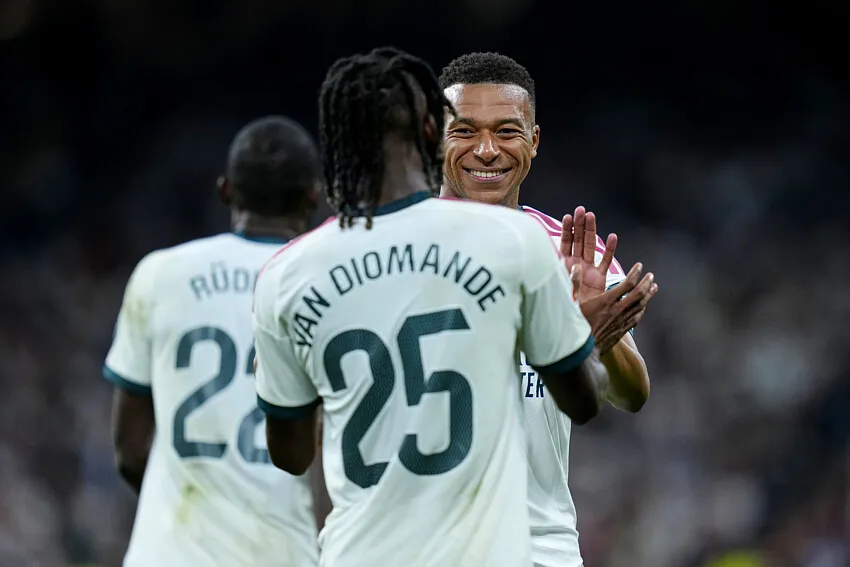 Pronostic Rome – Real Madrid : José Mourinho retrouve l'Olimpico dans ce choc européen (14/10/2026)