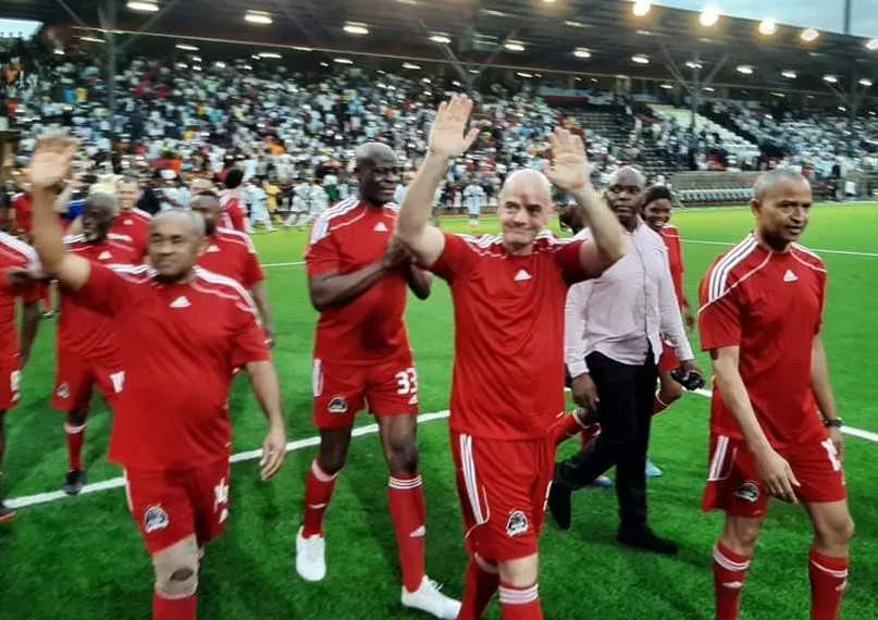 Amical&nbsp;: Infantino, Eto&rsquo;o, Djorkaeff et les l&eacute;gendes de la FIFA battent le TP Mazembe