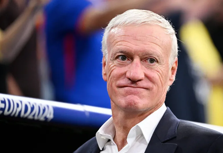 CAN 2025 : Didier Deschamps regarde les matchs, mais s&egrave;che un peu sur les favoris&hellip; &ldquo;Je ne vais pas faire de jaloux&rdquo;