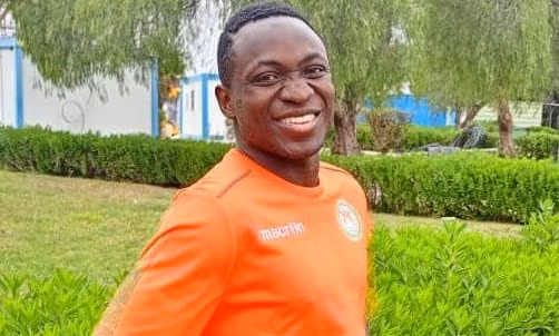 Niger&nbsp;: Adebayor d&eacute;cline sa convocation&hellip; pour un tournoi de quartiers&nbsp;!