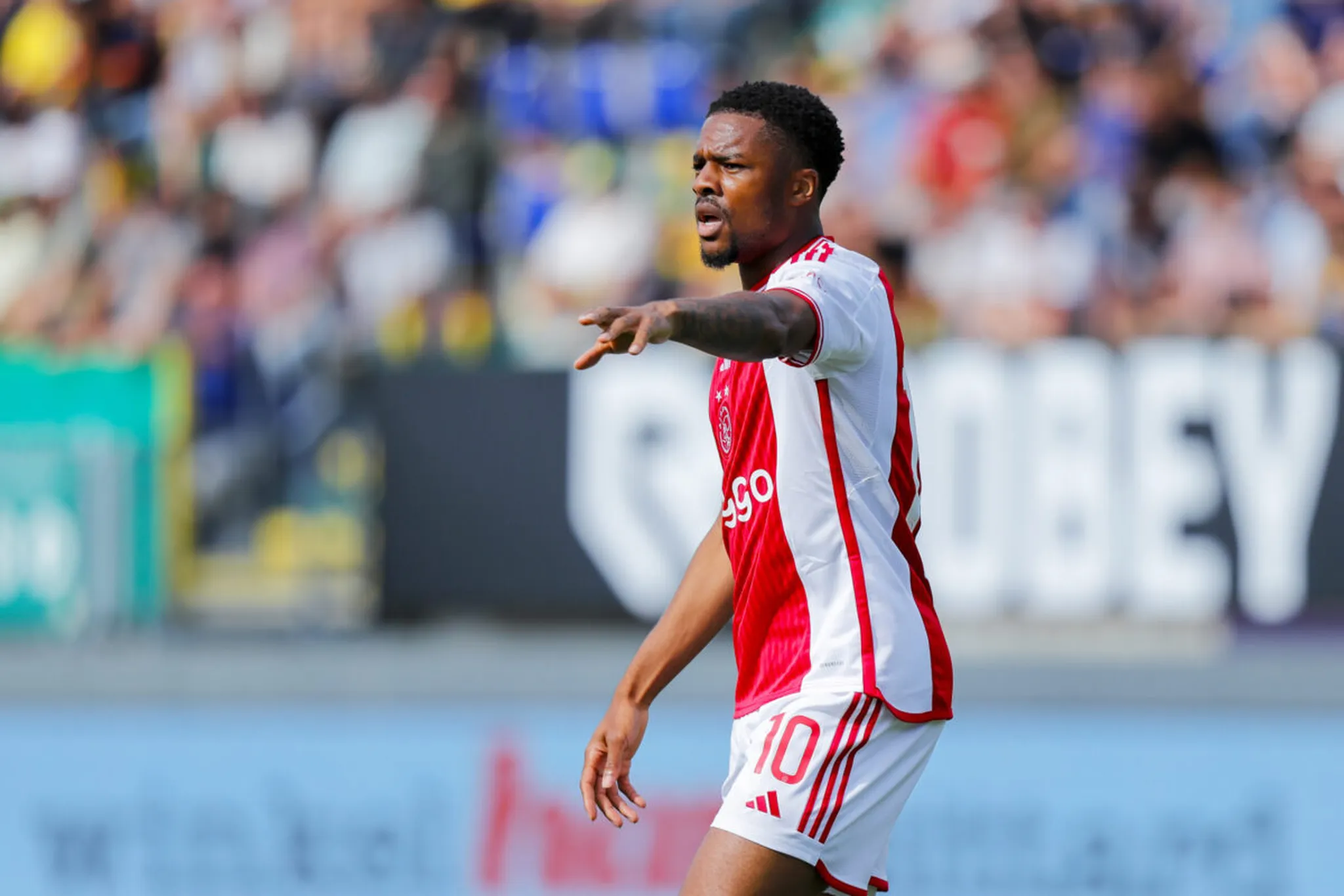 Chuba Akpom, Ajax Amsterdam