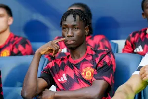 Un match des U21 de Manchester United arrêté après un choc avec Sekou Koné