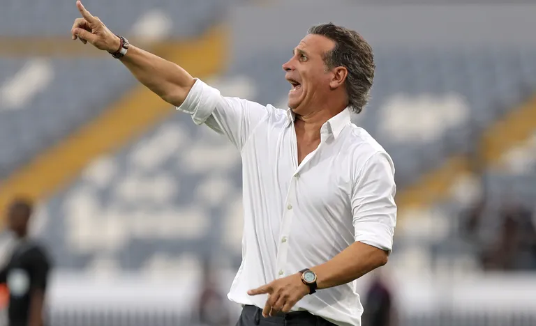 CAN 2027 (Q) : &ldquo;pourquoi la CAF veut massacrer les joueurs ?&rdquo;, le coup de gueule de Paulo Duarte