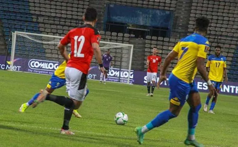 Mondial 2022 (Q)&nbsp;: Mostafa Mohamed et l&rsquo;Egypte &eacute;c&oelig;urent le Gabon