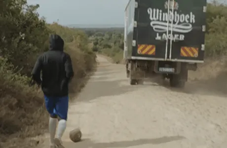 Didier Drogba ambassadeur de la bi&egrave;re en Namibie