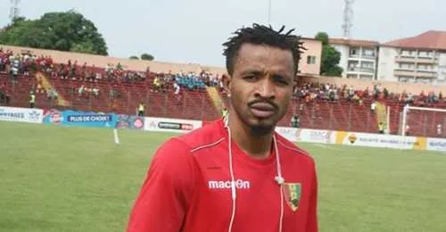 Guin&eacute;e&nbsp;: Soumah aurait simul&eacute; une blessure, Didier Six voit rouge&nbsp;!