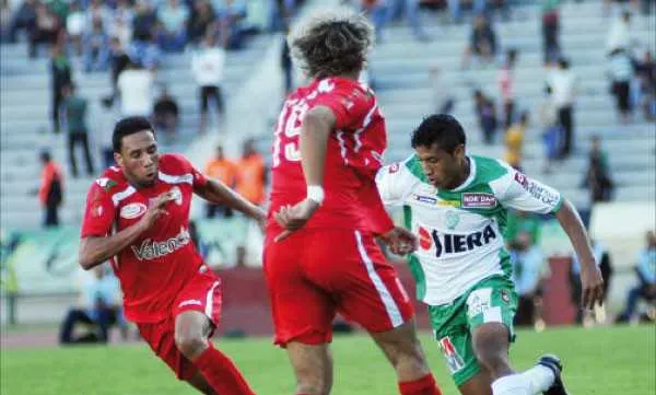 Raja et WAC dos &agrave; dos dans le derby de Casablanca