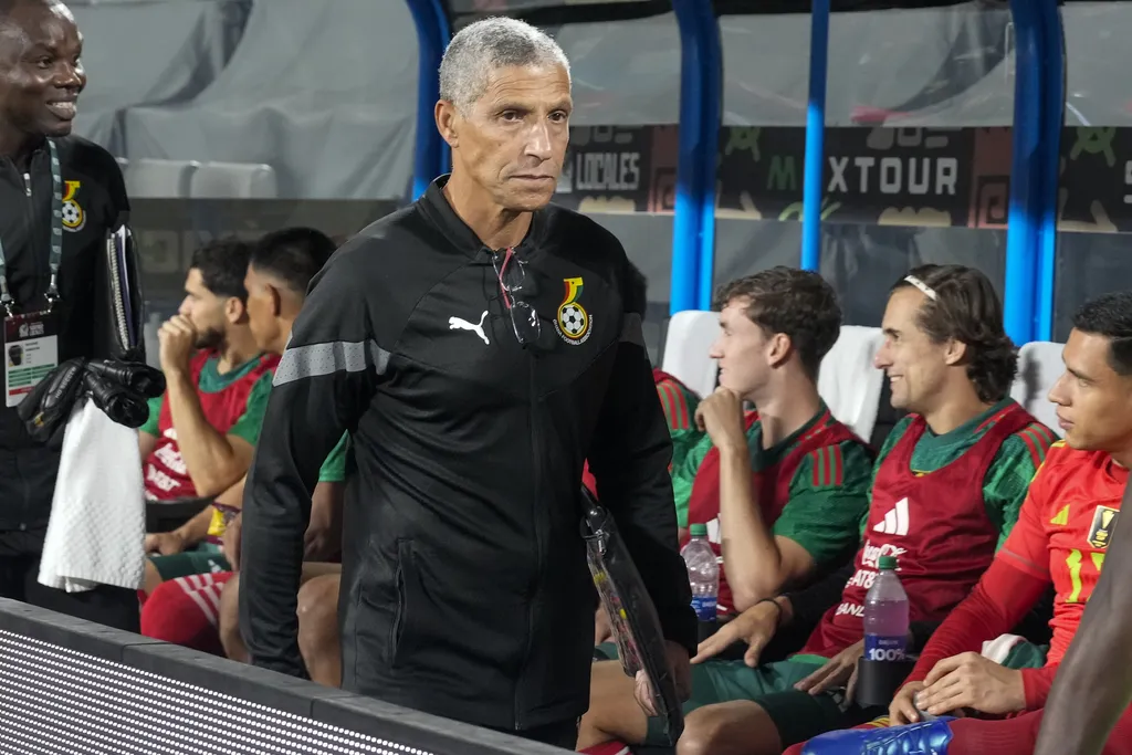 Chris Hughton, Ghana, s&eacute;lectionneur
