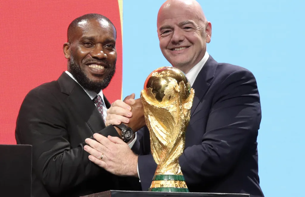 Jay-Jay Okocha, Gianni Infantino, Coupe du monde