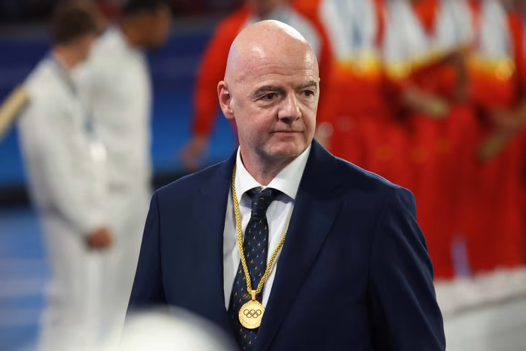 Un Camerounais candidat pour d&eacute;fier Infantino &agrave; la pr&eacute;sidence de la FIFA !