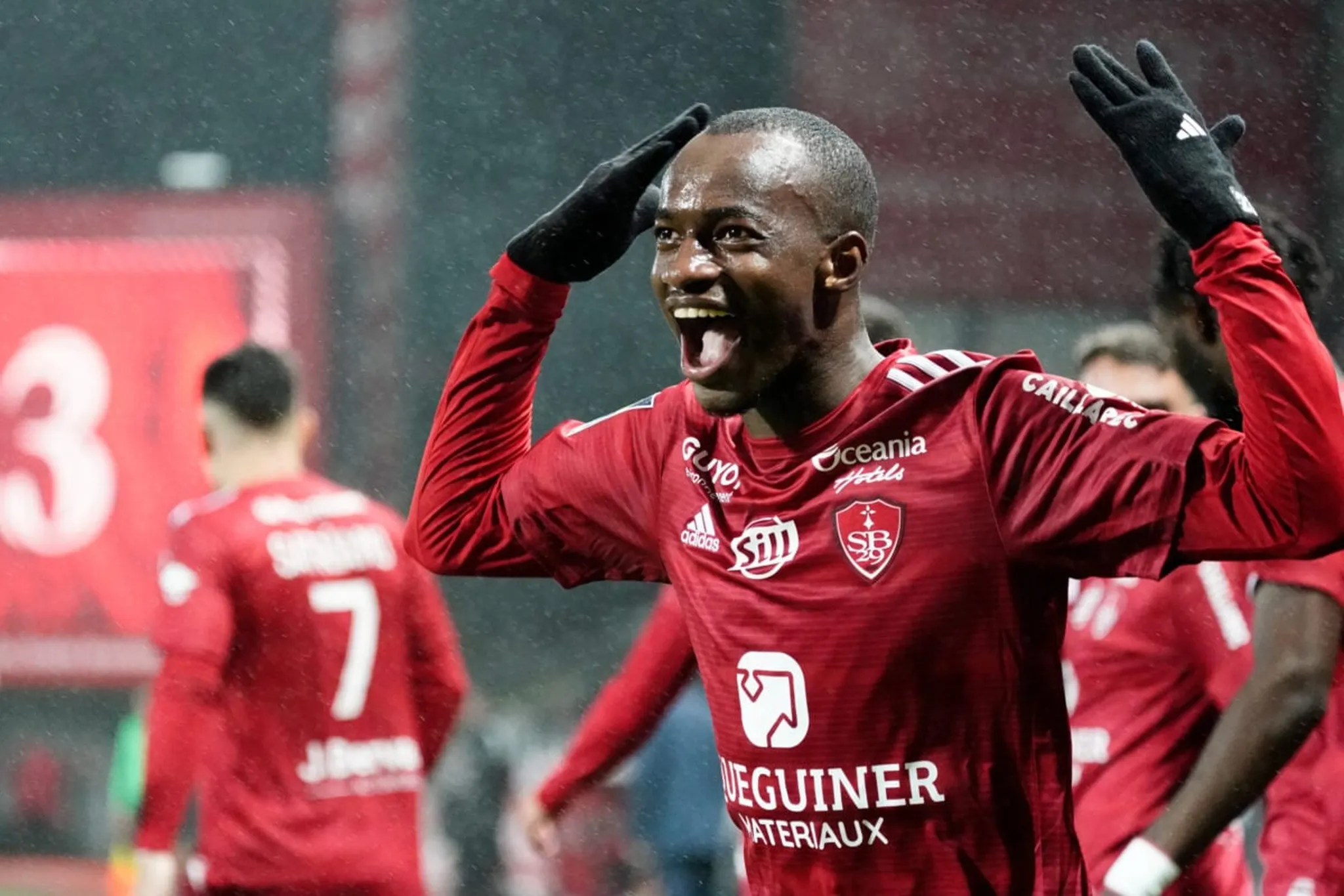 Brest : d&rsquo;un quadrupl&eacute;, Kamory Doumbia s&rsquo;invite &agrave; la table de Cavani !