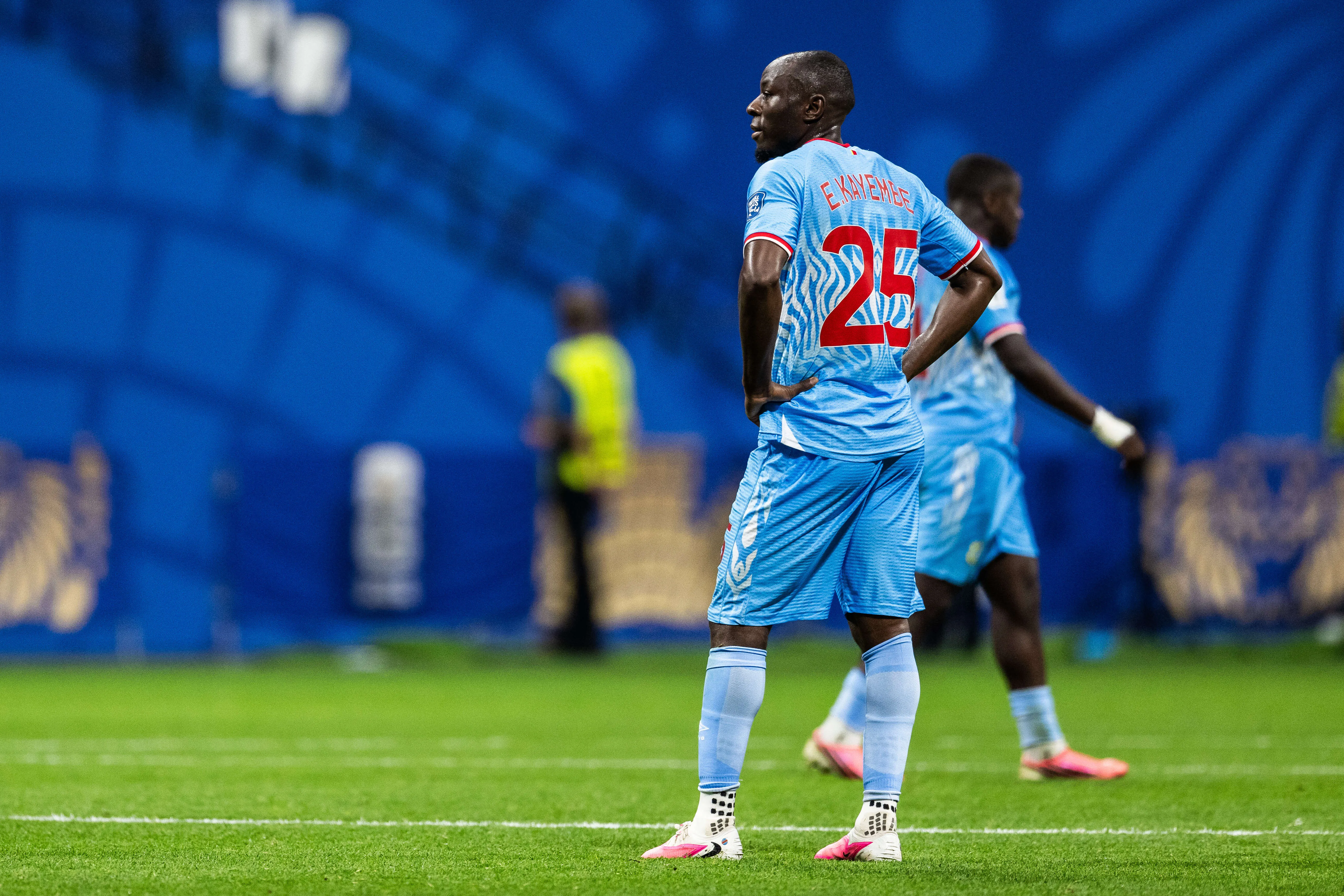 Angleterre 2-1 RDC : h&eacute;ro&iuml;ques, les L&eacute;opards ont longtemps cru &agrave; l&rsquo;exploit, Kane a bris&eacute; leur r&ecirc;ve &agrave; la Coupe du monde 2026