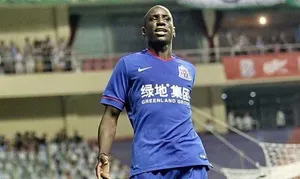 Demba Ba frappe encore avec un triplé !