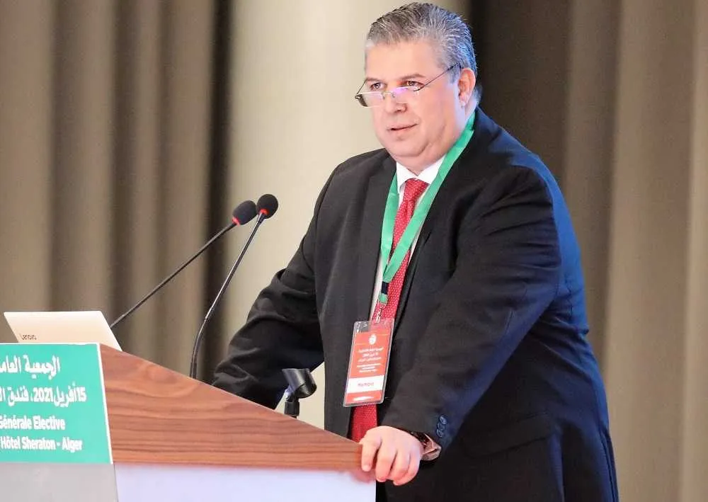 Alg&eacute;rie&nbsp;: le pr&eacute;sident Amara r&eacute;pond au Cameroun pour Belmadi