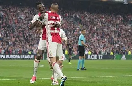 Ajax-OL : Bertrand Traor&eacute; et Ziyech en feu, le bilan des Africains