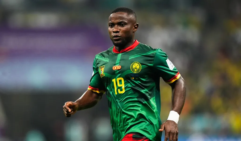 Collins Fai avec l&rsquo;&eacute;quipe du Cameroun &agrave; la Coupe du monde 2022