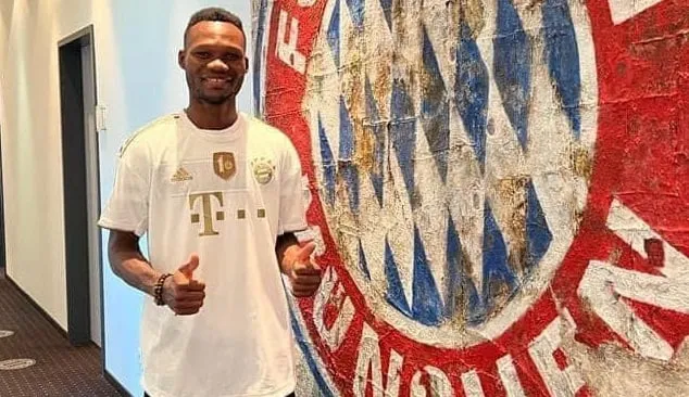 Bayern&nbsp;: le meilleur ami de Man&eacute; recrut&eacute; &agrave; son tour&nbsp;! (officiel)