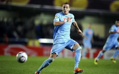 Naples: Yebda s&rsquo;en va