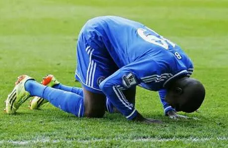 Chelsea : Ba de nouveau h&eacute;ros contre Swansea