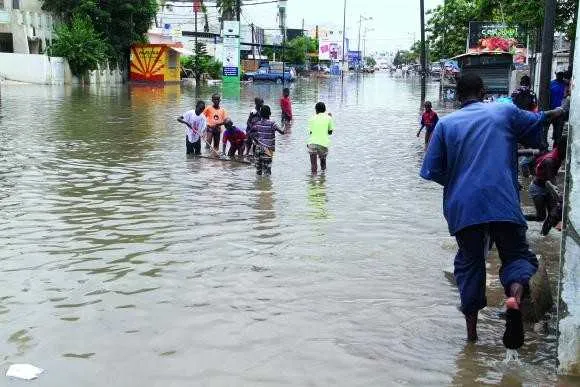 S&eacute;n&eacute;gal&nbsp;: les Lions Indomptables du Cameroun au chevet des sinistr&eacute;s apr&egrave;s les inondations