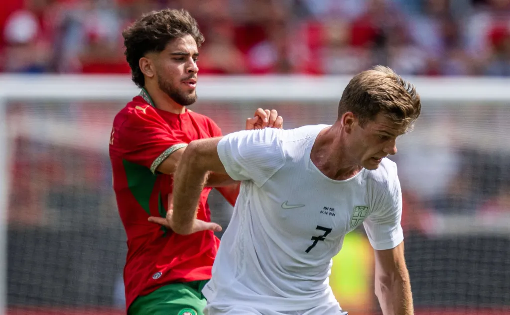 Maroc : Ez Abde et Mazraoui sortis sur blessure, Mohamed Ouahbi "préoccupé" à J-6 du Brésil