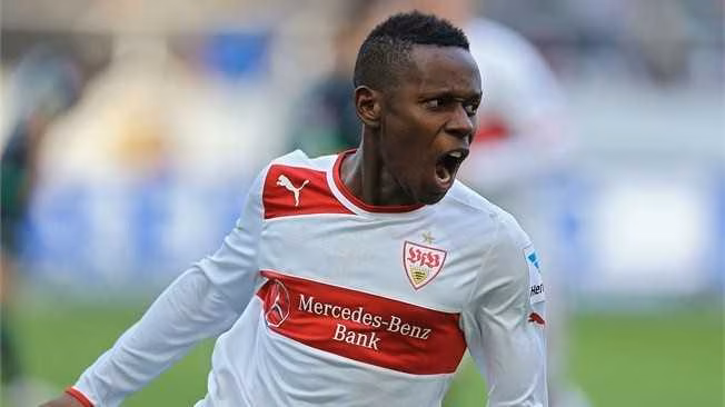 Nimba d&rsquo;Or 2013 : Ibrahima Traor&eacute; pl&eacute;biscit&eacute; devant Kevin Constant