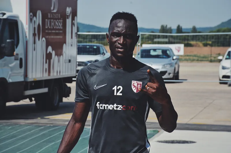 f9f0f033 7dc8 40ff a52c 43bf7bd3d787