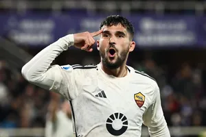 Rome : De Rossi s’enflamme pour Aouar