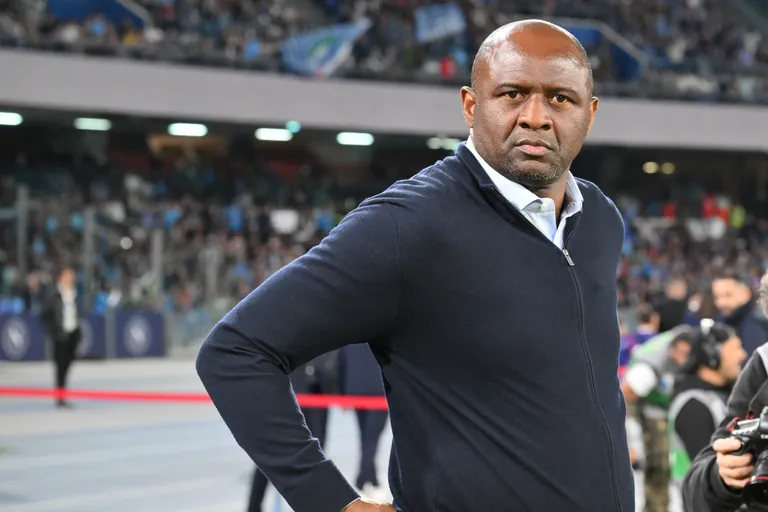 S&eacute;n&eacute;gal : &ldquo;grand joueur mais pi&egrave;tre entra&icirc;neur&rdquo;&hellip; Le choix Patrick Vieira comme s&eacute;lectionneur divise les supporters