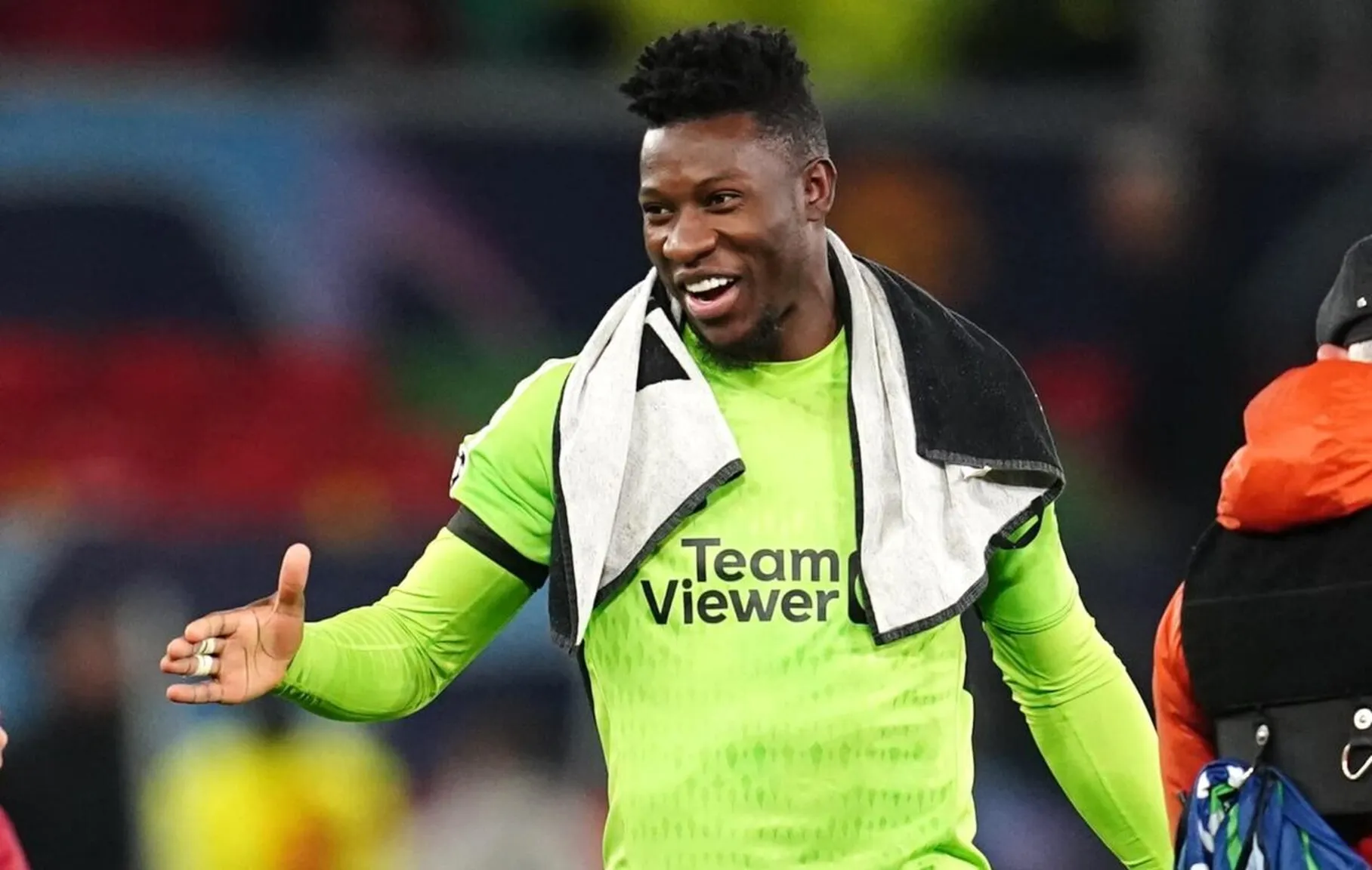 Manchester United : &ldquo;je vis avec&rdquo;&hellip; La confidence pleine d&rsquo;aplomb du h&eacute;ros Onana