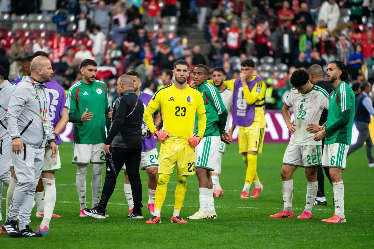 Alg&eacute;rie : fronde des joueurs, &ldquo;foutoir tactique&rdquo;&hellip; Petkovic contest&eacute; de toute part apr&egrave;s le fiasco contre la Suisse