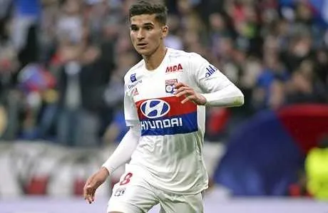 Lyon : l&rsquo;Alg&eacute;rie tente sa chance pour Houssem Aouar