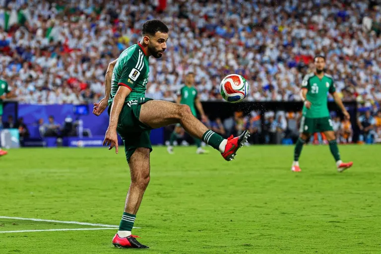 Jordanie-Alg&eacute;rie : choisis tes 11 Fennecs pour relever la t&ecirc;te &agrave; la Coupe du monde 2026