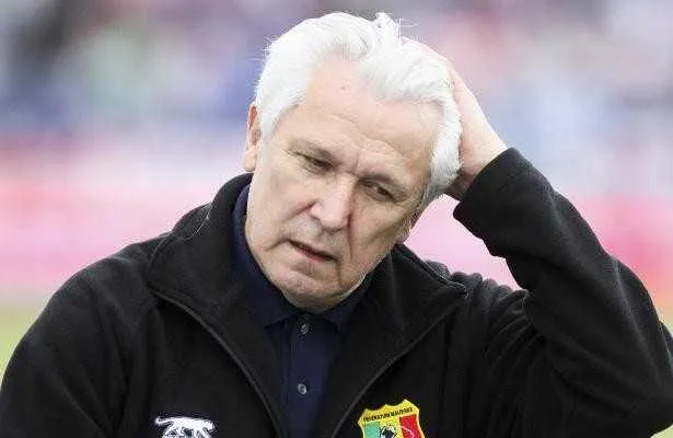 Mali : Kasperczak remerci&eacute;