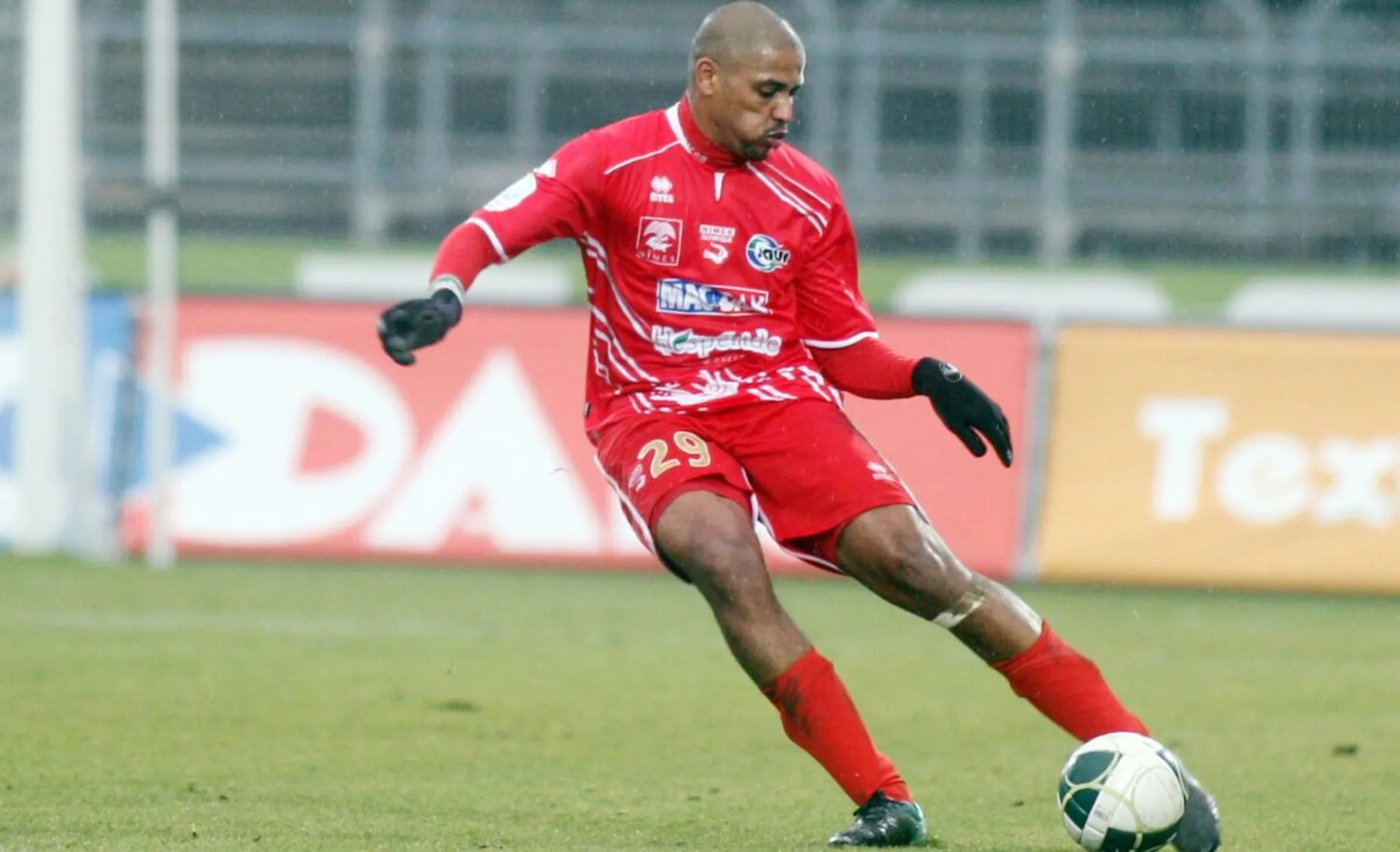 Abderaouf Zarabi, Nimes