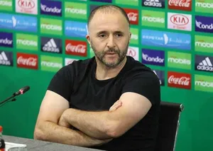 Algérie : agacé, Belmadi quitte la zone mixte !