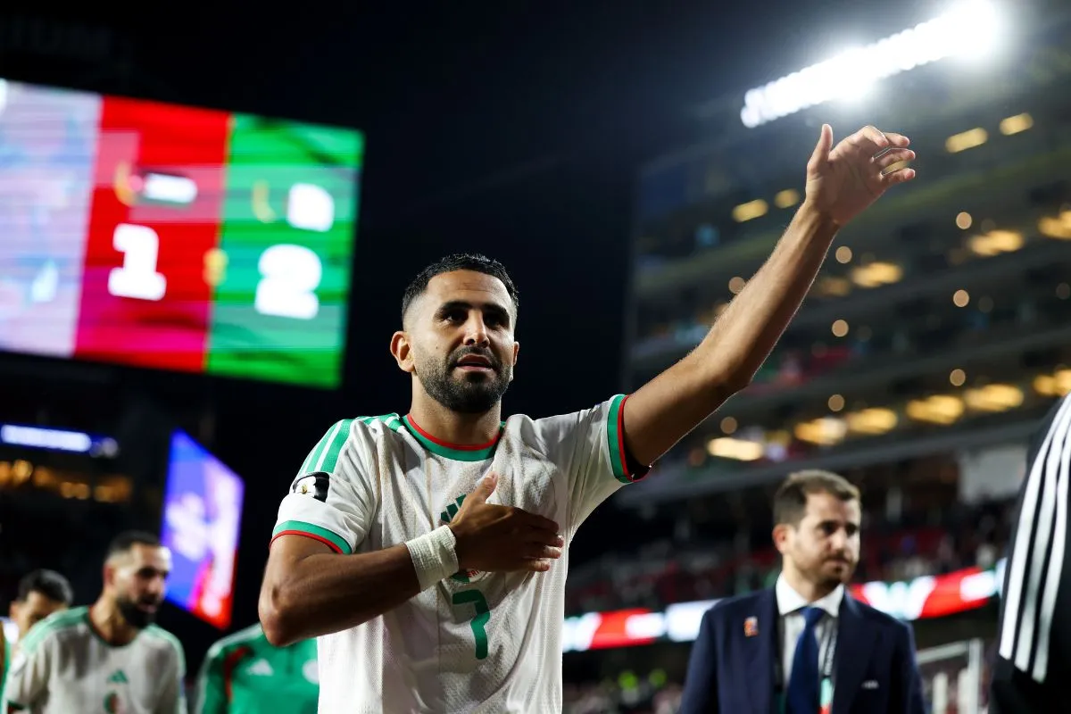 Mercato : les 3 destinations possibles pour Riyad Mahrez, libre de tout contrat